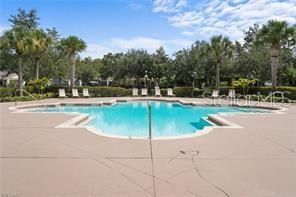 Active With Contract: $510,000 (4 beds, 2 baths, 2482 Square Feet)