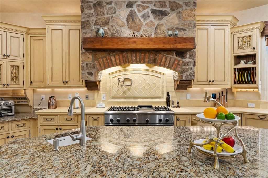 For Sale: $7,500,000 (10 beds, 13 baths, 25706 Square Feet)