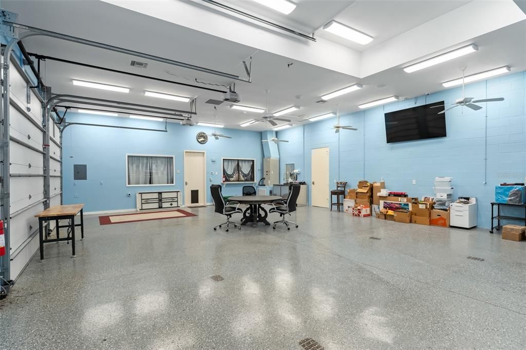 For Sale: $7,500,000 (10 beds, 13 baths, 25706 Square Feet)