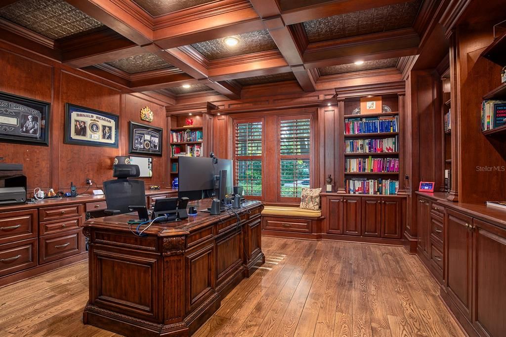 For Sale: $7,500,000 (10 beds, 13 baths, 25706 Square Feet)