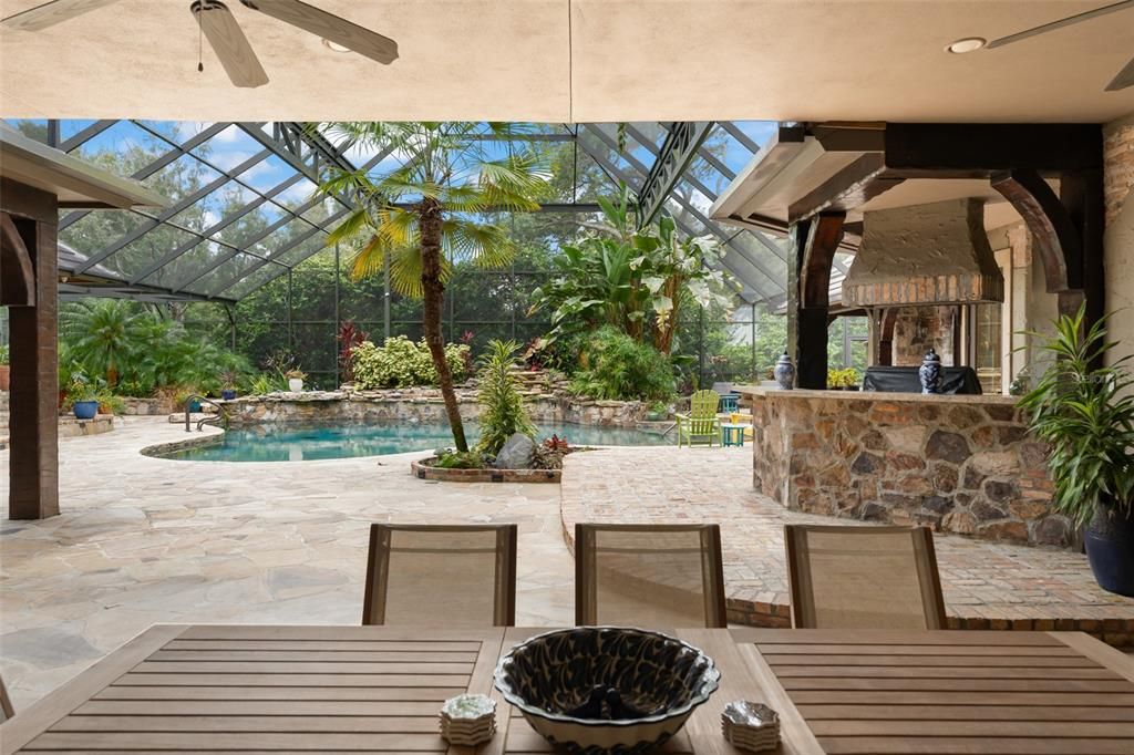 For Sale: $7,500,000 (10 beds, 13 baths, 25706 Square Feet)