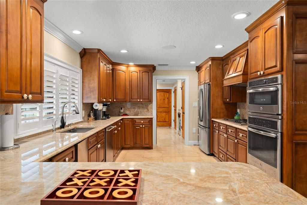 For Sale: $7,500,000 (10 beds, 13 baths, 25706 Square Feet)