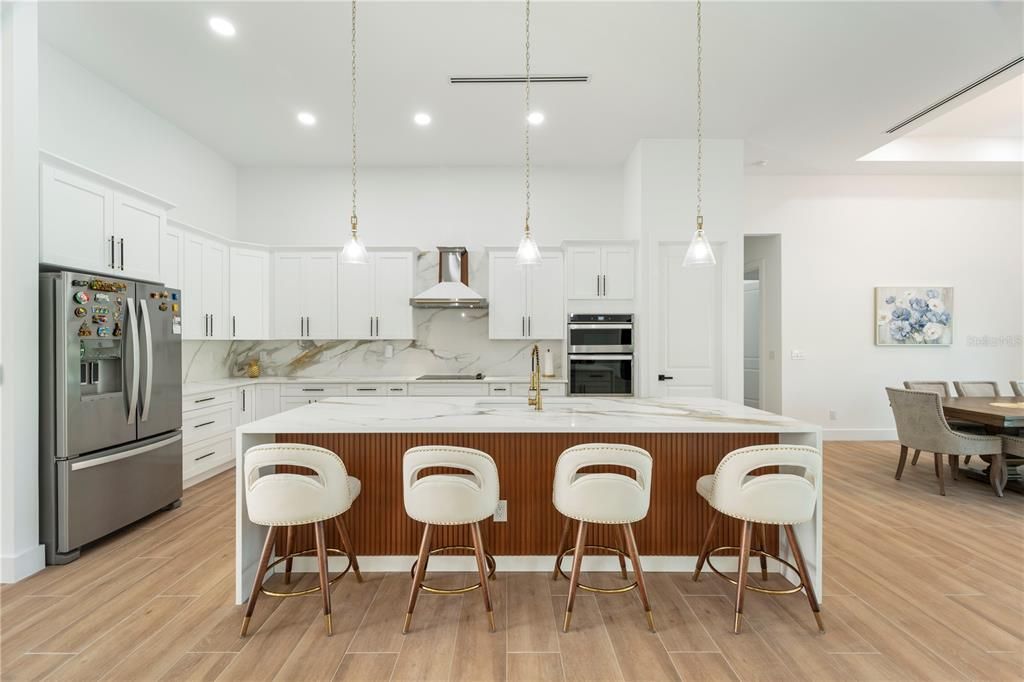 For Sale: $785,000 (4 beds, 4 baths, 3368 Square Feet)