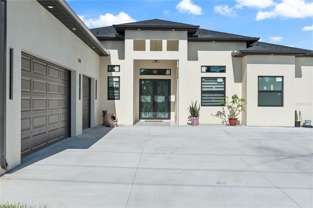 For Sale: $785,000 (4 beds, 4 baths, 3368 Square Feet)