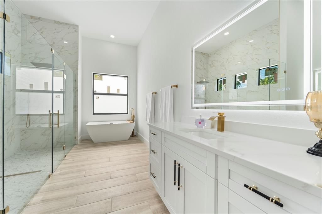 For Sale: $785,000 (4 beds, 4 baths, 3368 Square Feet)