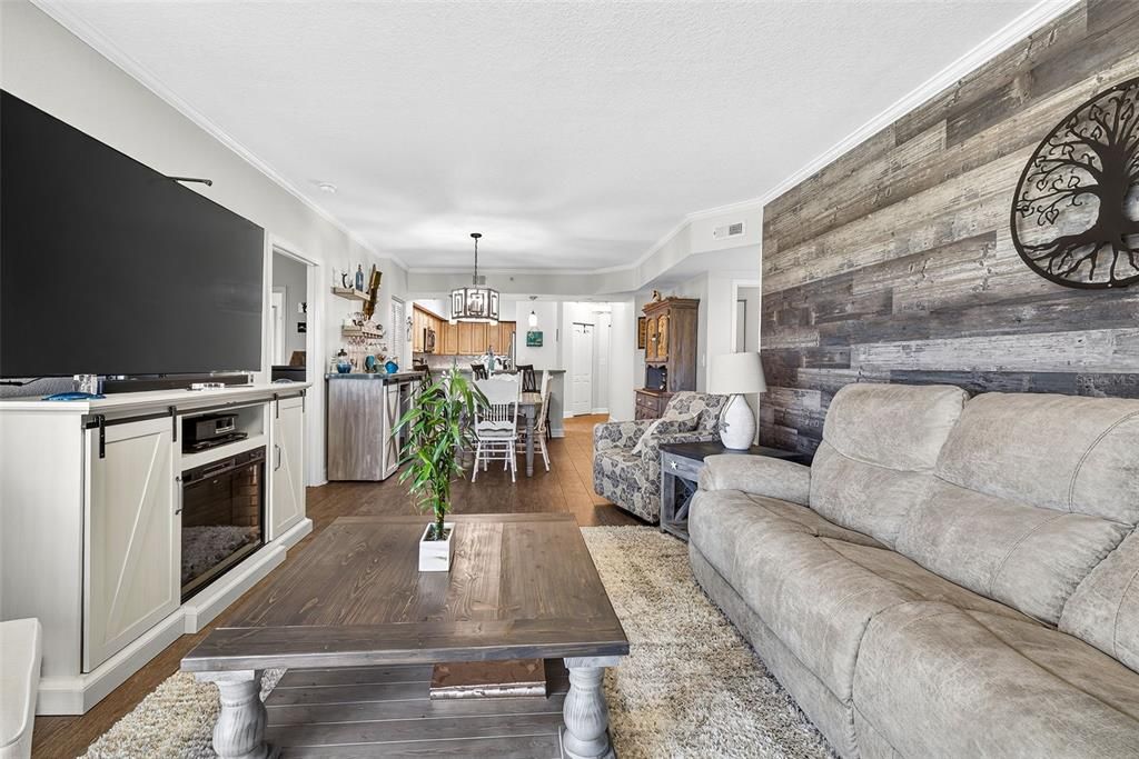 待售: $345,000 (2 贝兹, 2 浴室, 1339 平方英尺)