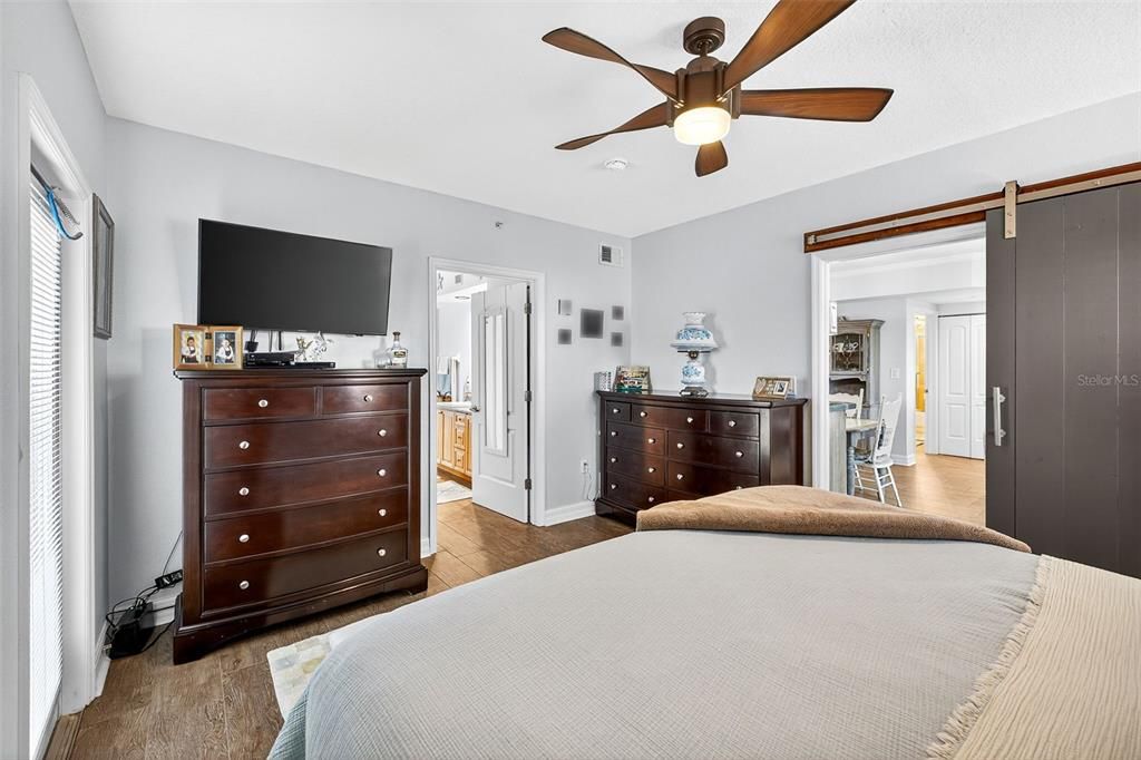 待售: $345,000 (2 贝兹, 2 浴室, 1339 平方英尺)