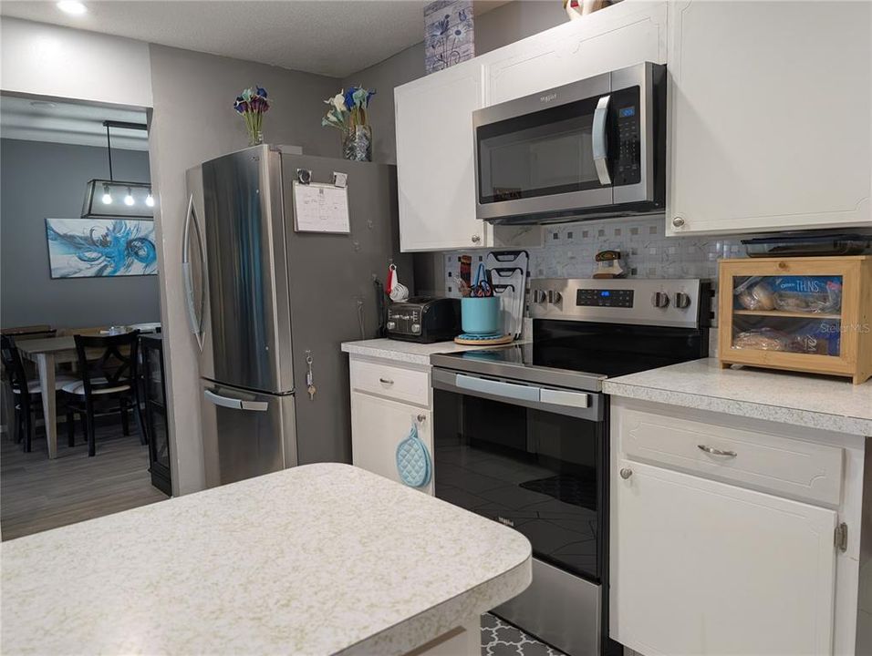 Activo con contrato: $297,500 (2 camas, 2 baños, 1310 Pies cuadrados)