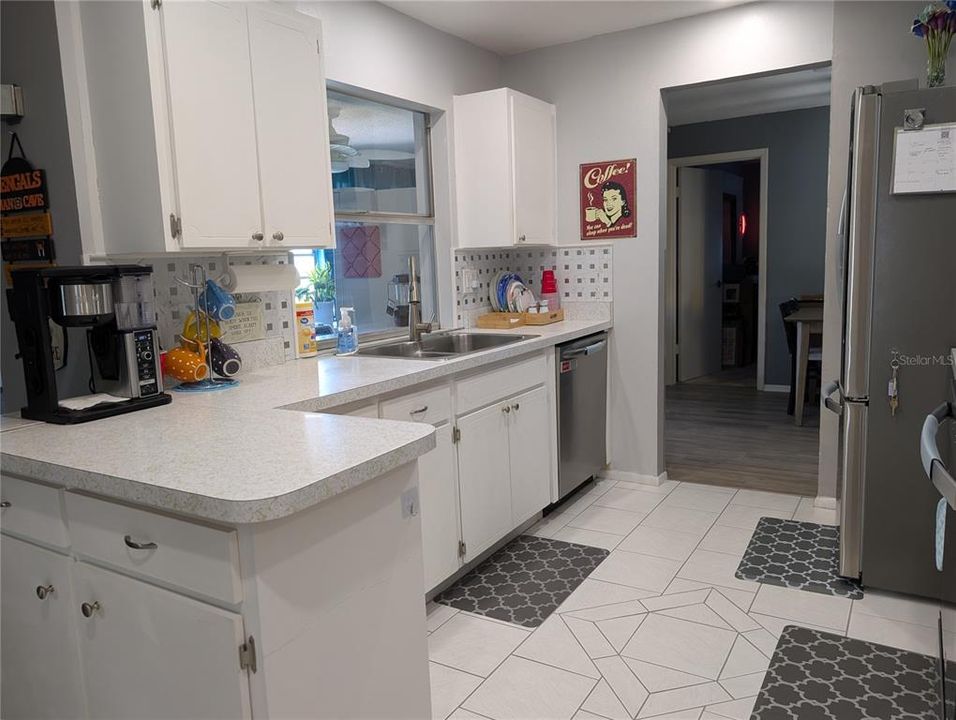 Activo con contrato: $297,500 (2 camas, 2 baños, 1310 Pies cuadrados)