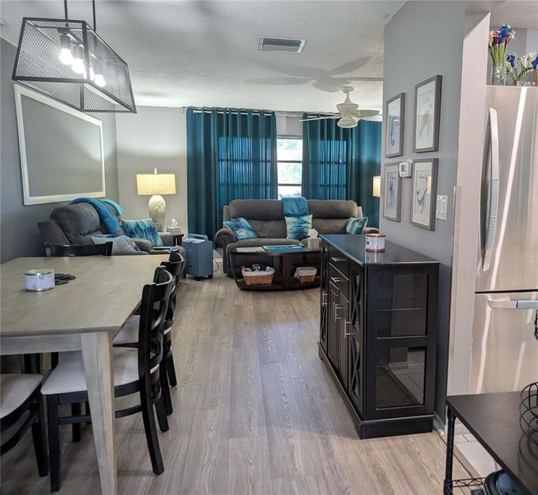 Activo con contrato: $297,500 (2 camas, 2 baños, 1310 Pies cuadrados)