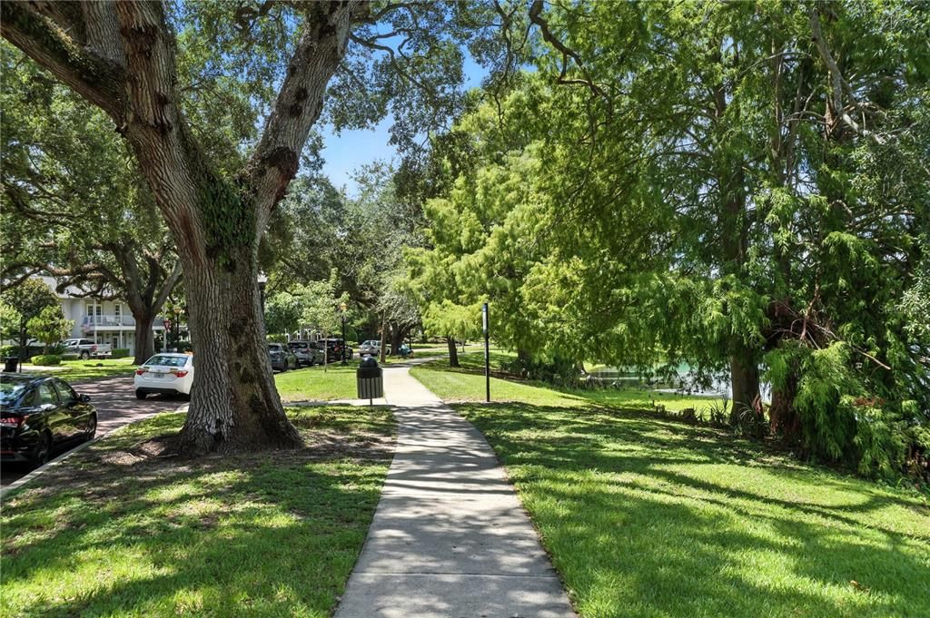 For Sale: $159,900 (1 beds, 1 baths, 550 Square Feet)