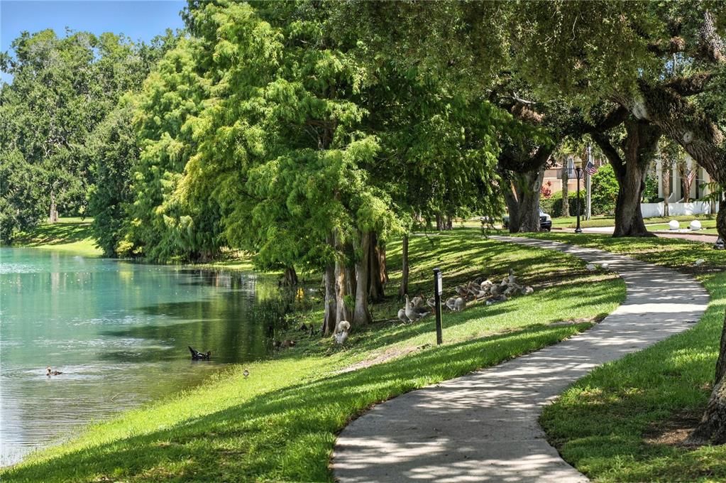 For Sale: $159,900 (1 beds, 1 baths, 550 Square Feet)