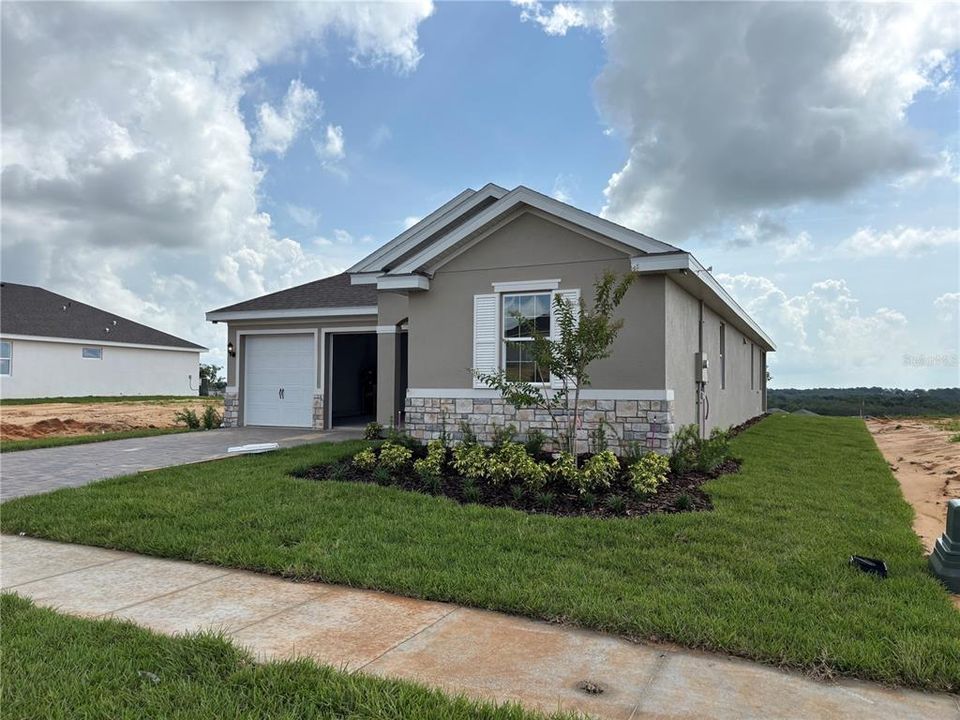 Recently Sold: $624,158 (4 beds, 2 baths, 2235 Square Feet)