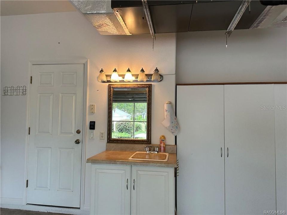 合同活跃: $279,900 (3 贝兹, 2 浴室, 1720 平方英尺)