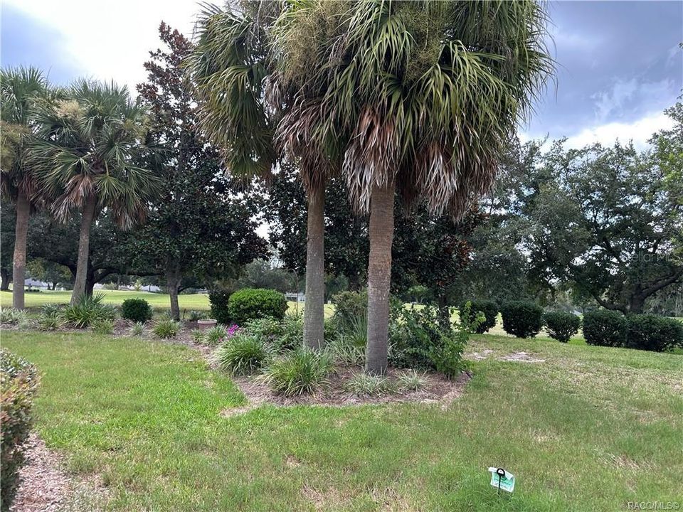 合同活跃: $279,900 (3 贝兹, 2 浴室, 1720 平方英尺)