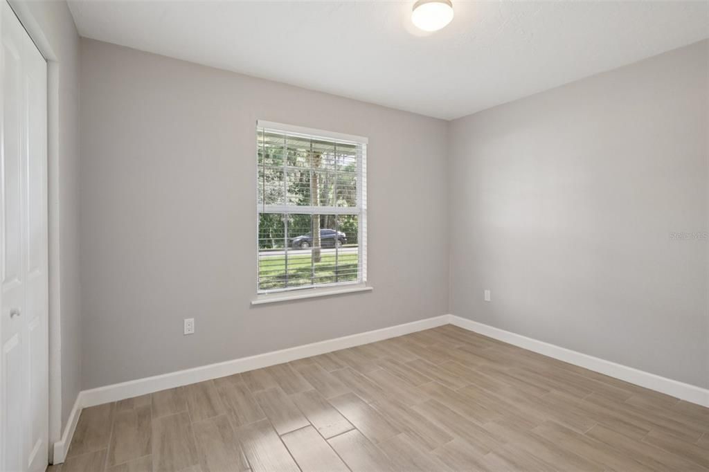 Active With Contract: $259,900 (3 beds, 2 baths, 1148 Square Feet)