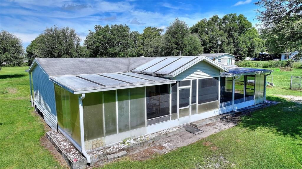 Activo con contrato: $230,000 (3 camas, 2 baños, 1152 Pies cuadrados)