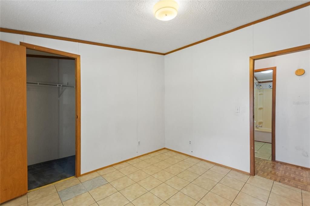 Activo con contrato: $230,000 (3 camas, 2 baños, 1152 Pies cuadrados)