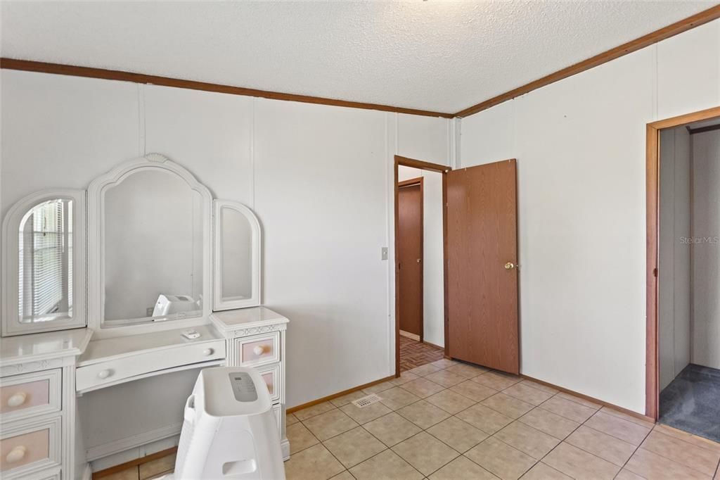 Activo con contrato: $230,000 (3 camas, 2 baños, 1152 Pies cuadrados)