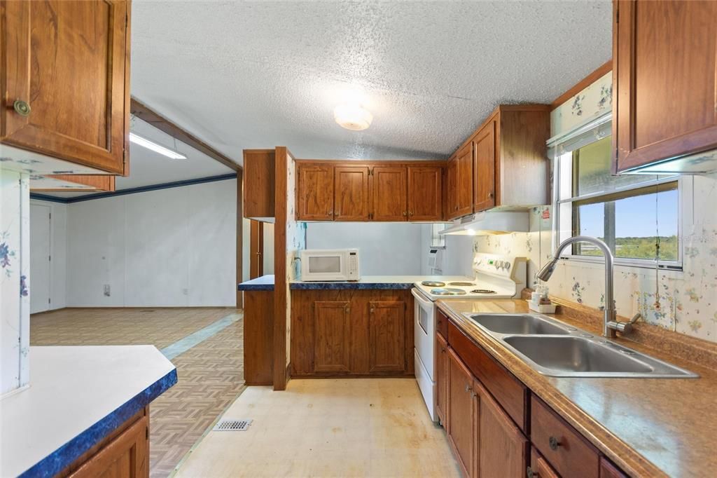 Activo con contrato: $230,000 (3 camas, 2 baños, 1152 Pies cuadrados)