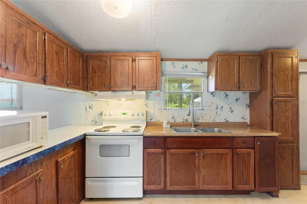 Activo con contrato: $230,000 (3 camas, 2 baños, 1152 Pies cuadrados)