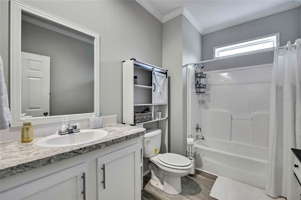 For Sale: $315,900 (3 beds, 2 baths, 1829 Square Feet)