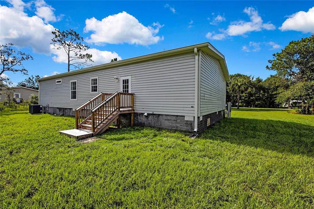 For Sale: $315,900 (3 beds, 2 baths, 1829 Square Feet)