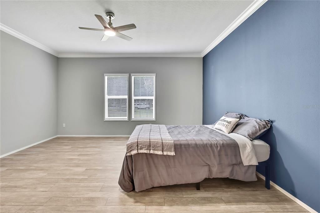 For Sale: $315,900 (3 beds, 2 baths, 1829 Square Feet)