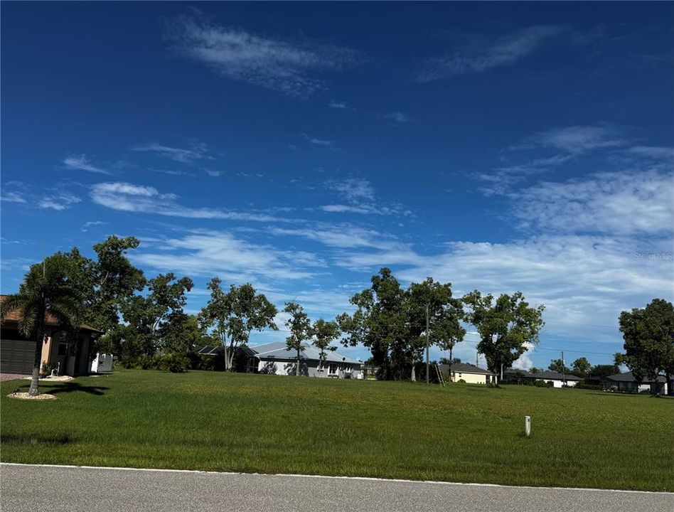 最近售出: $30,000 (0.22 acres)