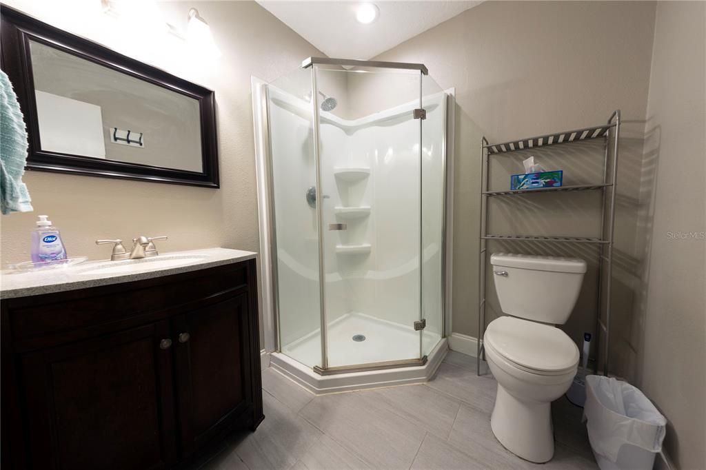 For Sale: $215,000 (2 beds, 2 baths, 1053 Square Feet)