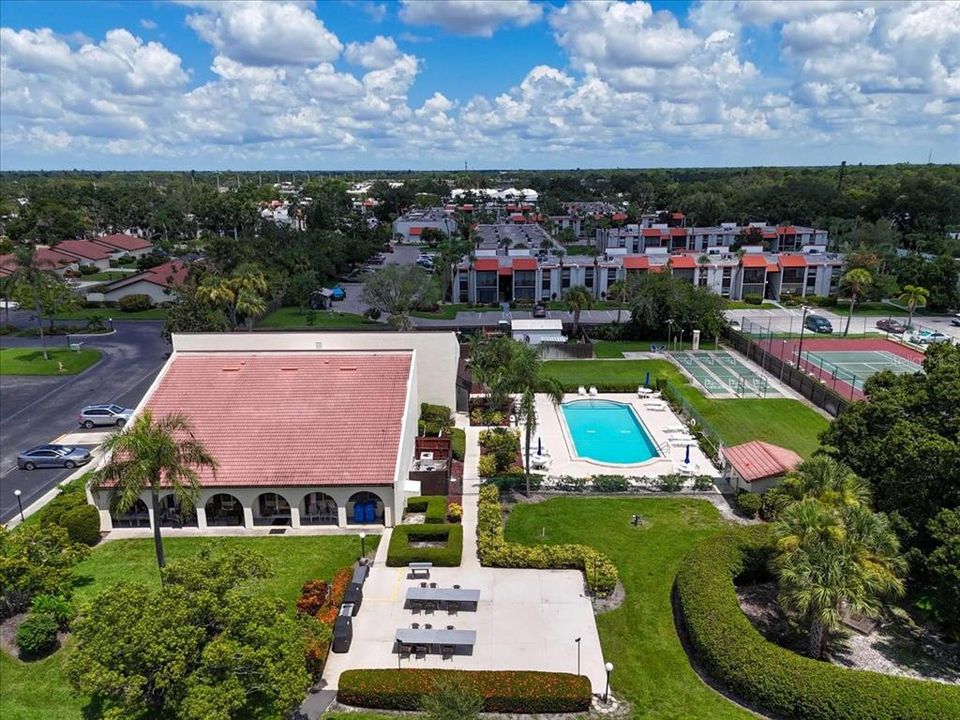 Active With Contract: $1,950 (2 beds, 2 baths, 1498 Square Feet)