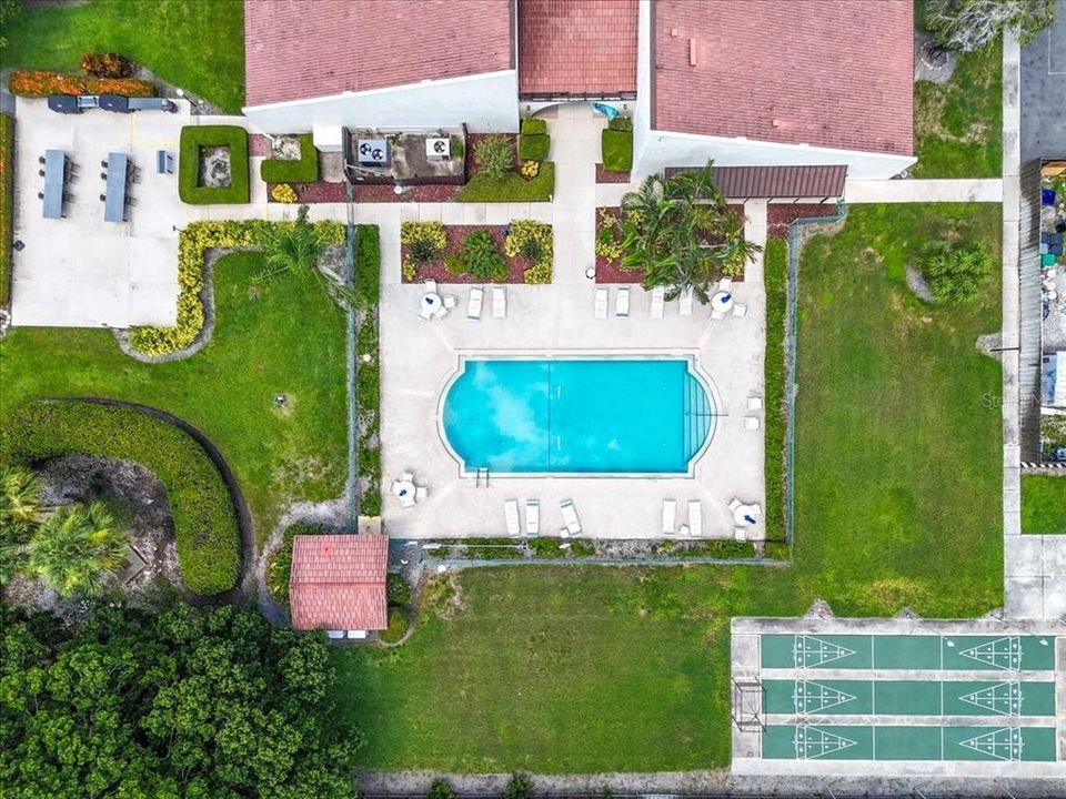 Active With Contract: $1,950 (2 beds, 2 baths, 1498 Square Feet)