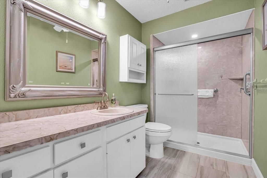 Active With Contract: $1,950 (2 beds, 2 baths, 1498 Square Feet)