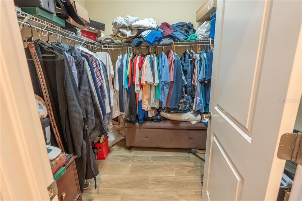 合同活跃: $540,000 (3 贝兹, 2 浴室, 2514 平方英尺)