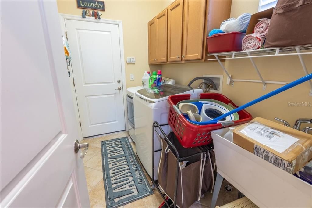 合同活跃: $540,000 (3 贝兹, 2 浴室, 2514 平方英尺)