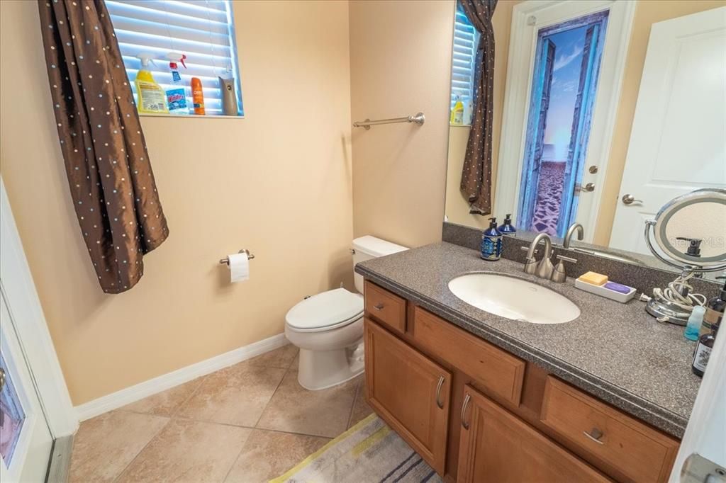 合同活跃: $540,000 (3 贝兹, 2 浴室, 2514 平方英尺)