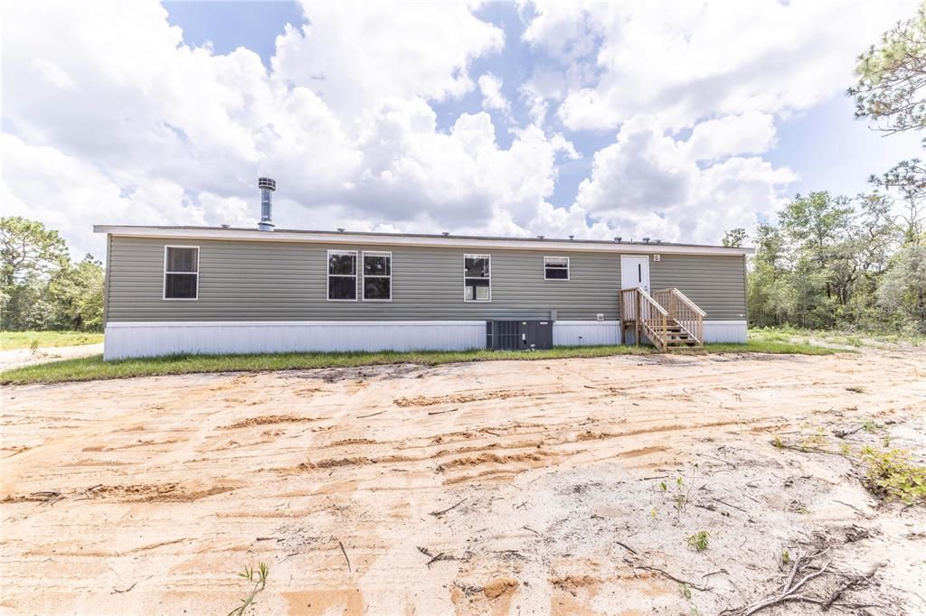 Active With Contract: $208,000 (3 beds, 2 baths, 1680 Square Feet)