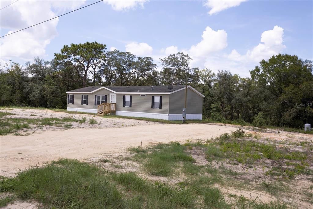 Active With Contract: $208,000 (3 beds, 2 baths, 1680 Square Feet)