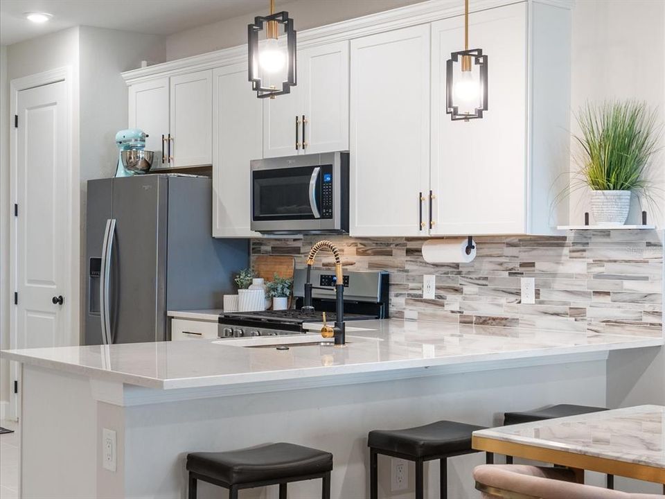 Activo con contrato: $399,999 (2 camas, 2 baños, 1442 Pies cuadrados)