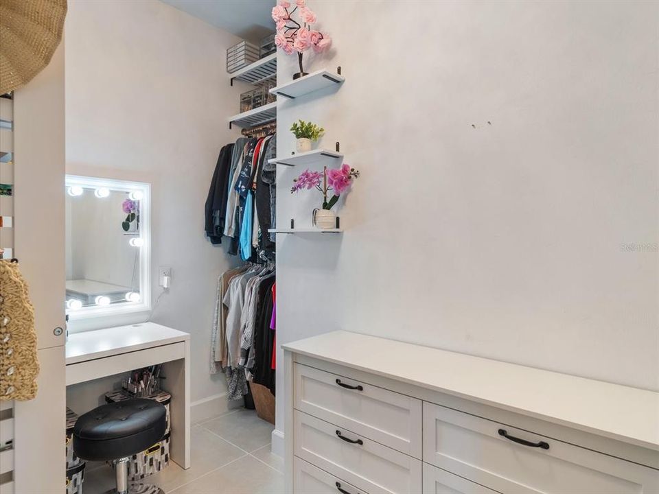 Activo con contrato: $399,999 (2 camas, 2 baños, 1442 Pies cuadrados)