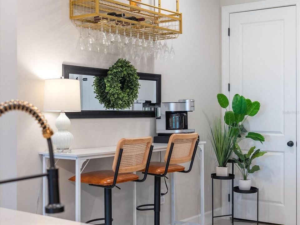 Activo con contrato: $399,999 (2 camas, 2 baños, 1442 Pies cuadrados)