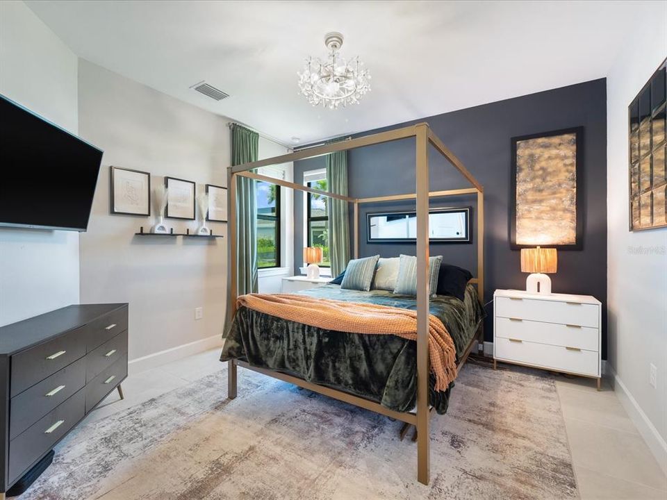 Activo con contrato: $399,999 (2 camas, 2 baños, 1442 Pies cuadrados)