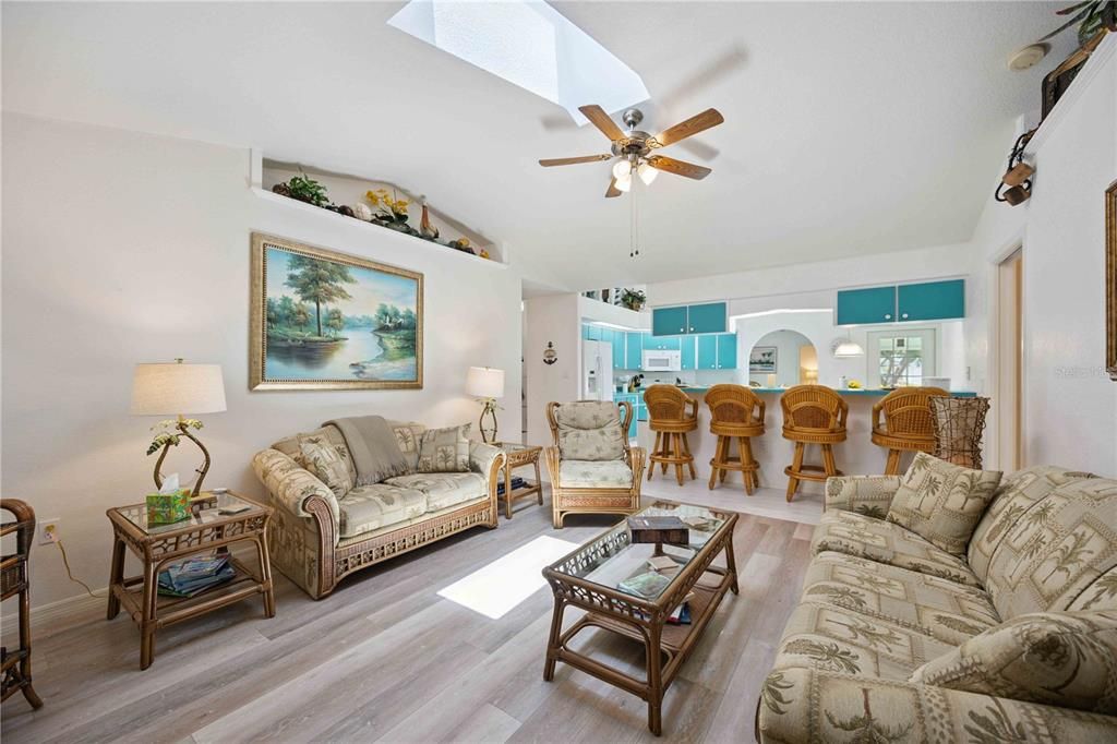 В аренду: $4,000 (3 спален, 2 ванн, 2108 Квадратных фут)