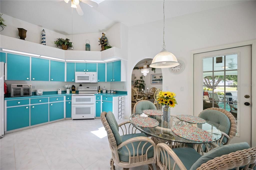 В аренду: $4,000 (3 спален, 2 ванн, 2108 Квадратных фут)