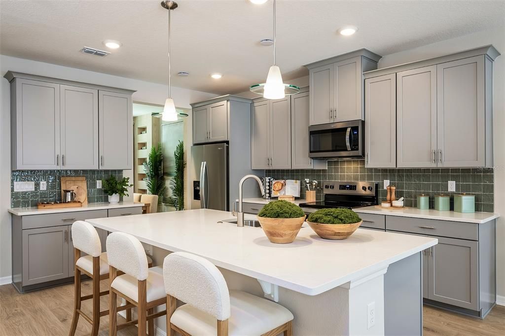 待售: $447,250 (3 贝兹, 2 浴室, 1711 平方英尺)