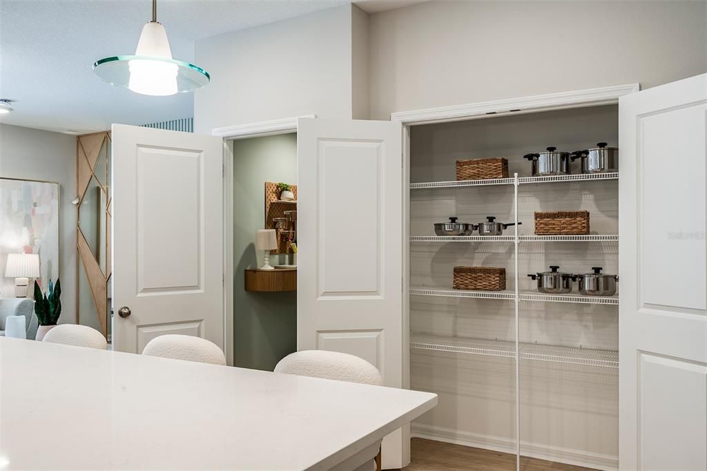 待售: $447,250 (3 贝兹, 2 浴室, 1711 平方英尺)