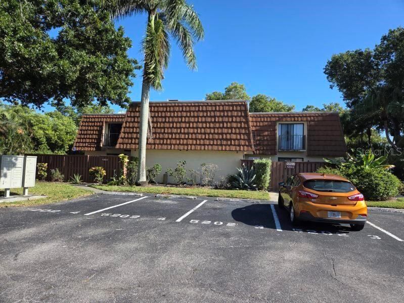 For Sale: $246,400 (3 beds, 2 baths, 1371 Square Feet)