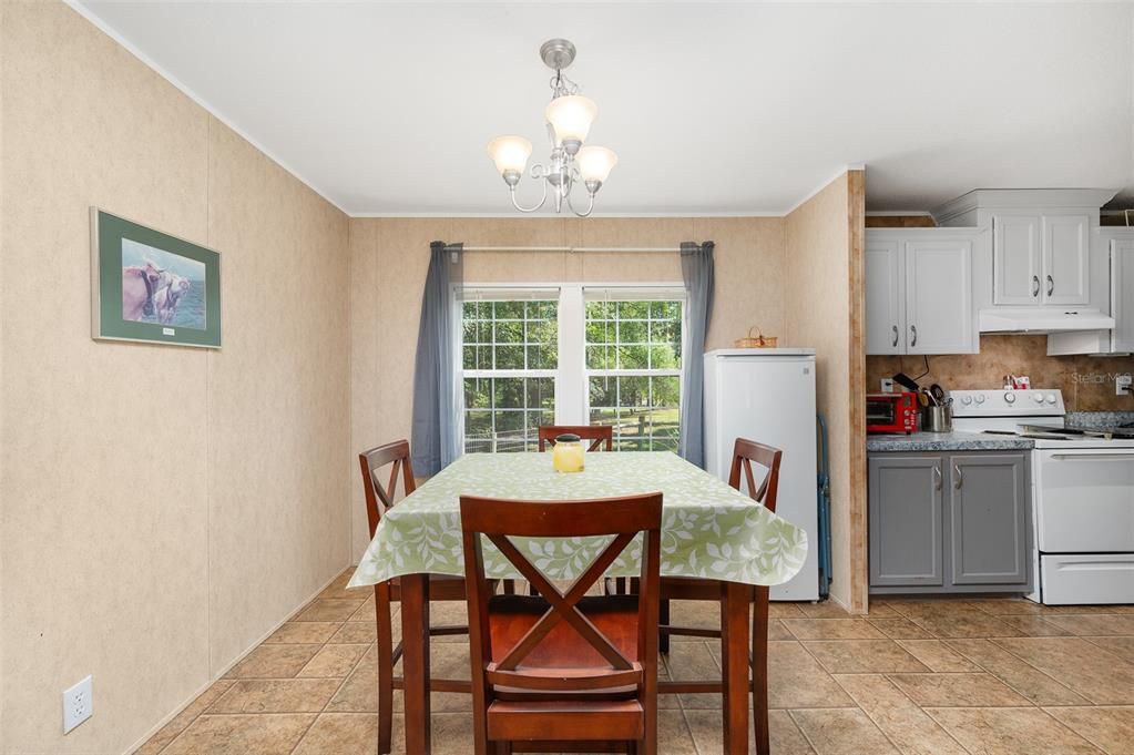 待售: $549,000 (3 贝兹, 2 浴室, 1456 平方英尺)