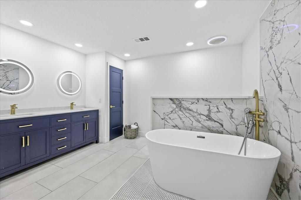 En Venta: $1,190,000 (5 camas, 4 baños, 4783 Pies cuadrados)