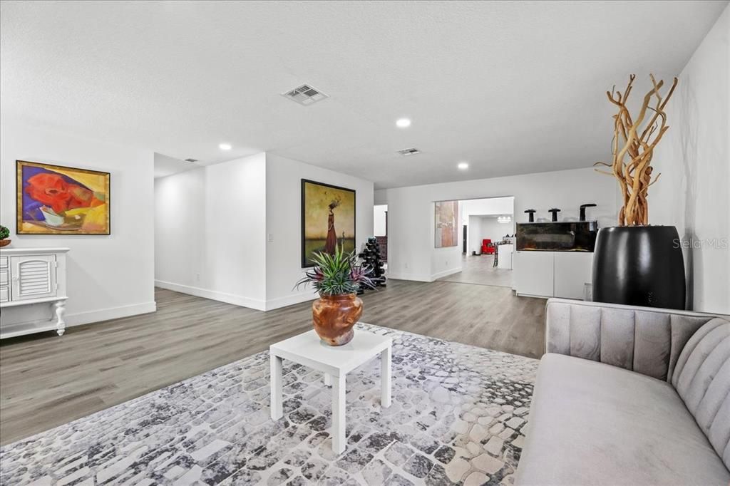 En Venta: $1,190,000 (5 camas, 4 baños, 4783 Pies cuadrados)